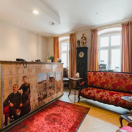 Alt Hotel 3*